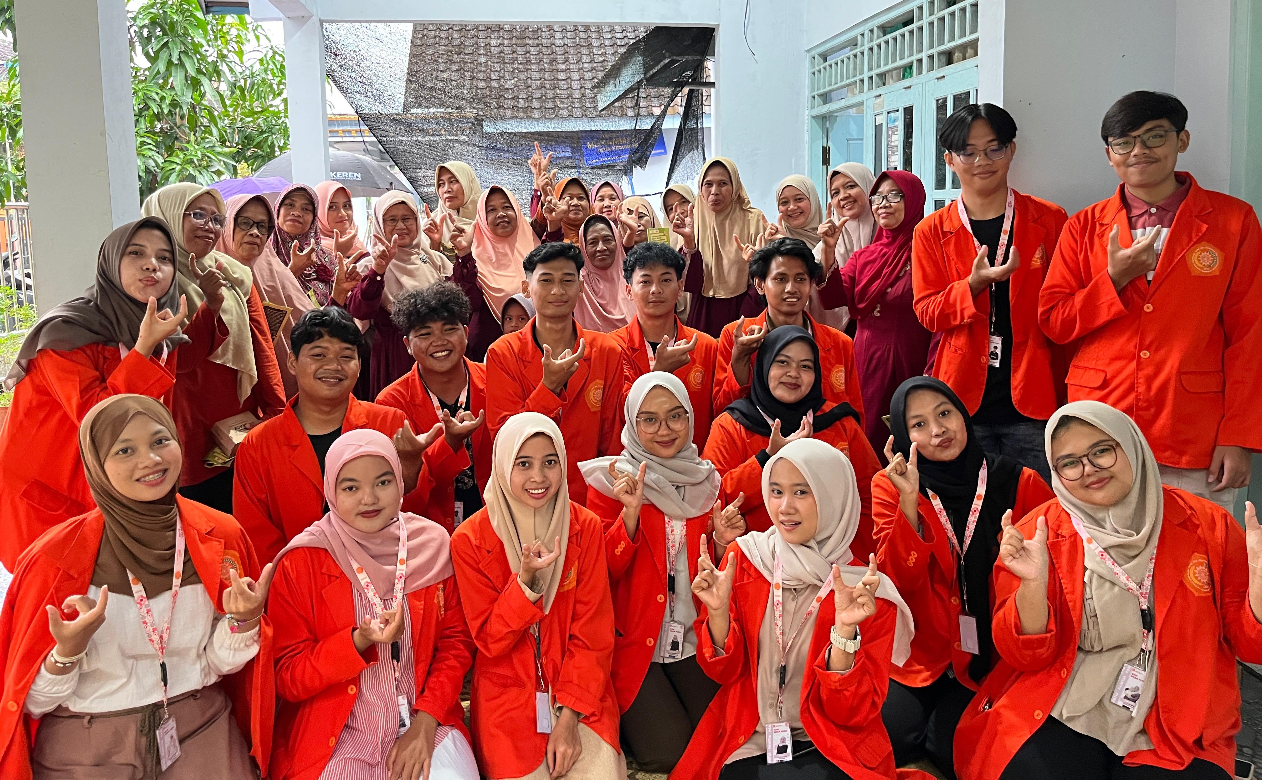 Mahasiswa KKN-IPE UMPKU Surakarta Edukasi TOGA Bersama Ibu-ibu PKK Desa Puro