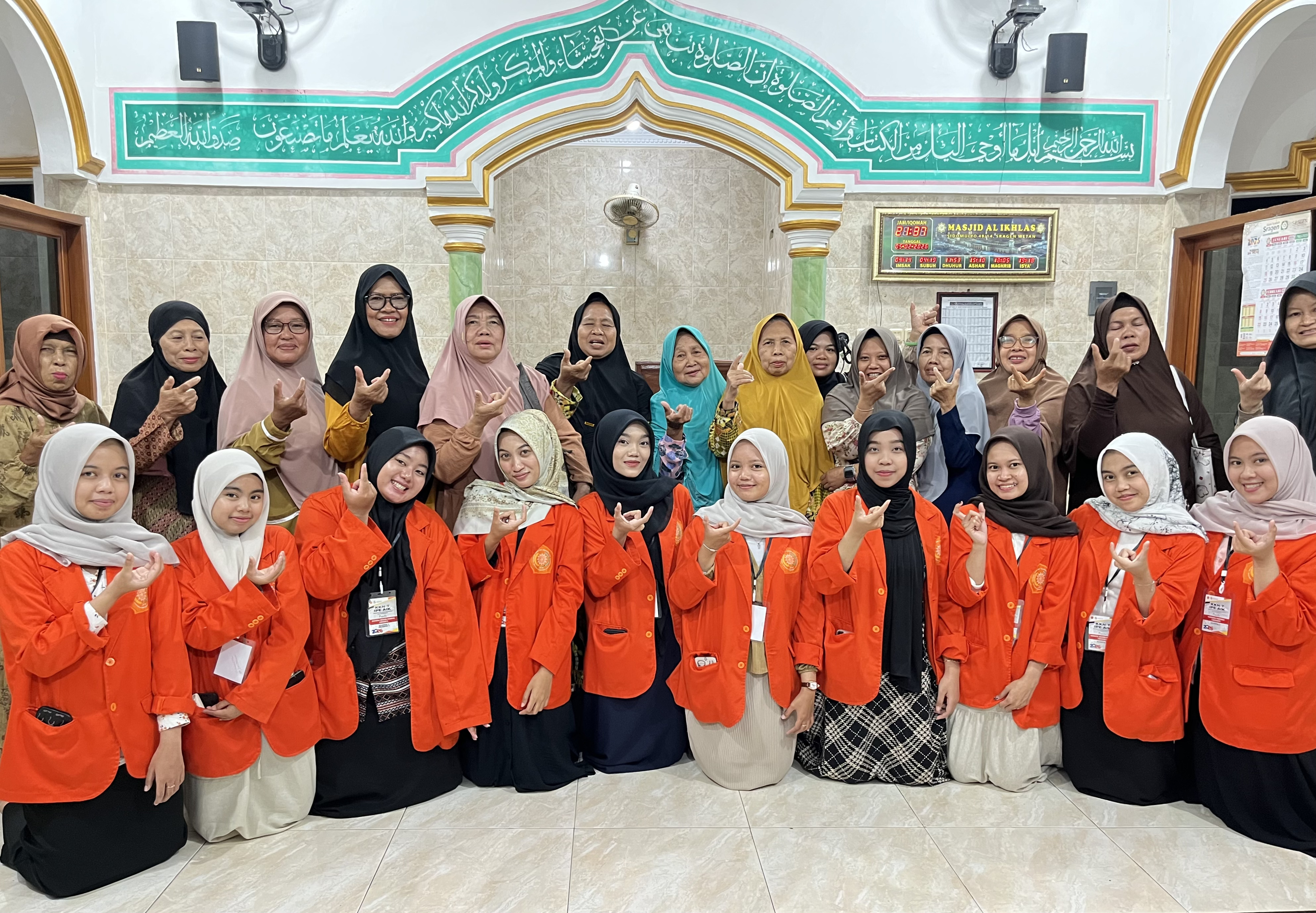 Mahasiswa Kuliah Kerja Nyata Integrasi Pembelajaran dan Pengabdian