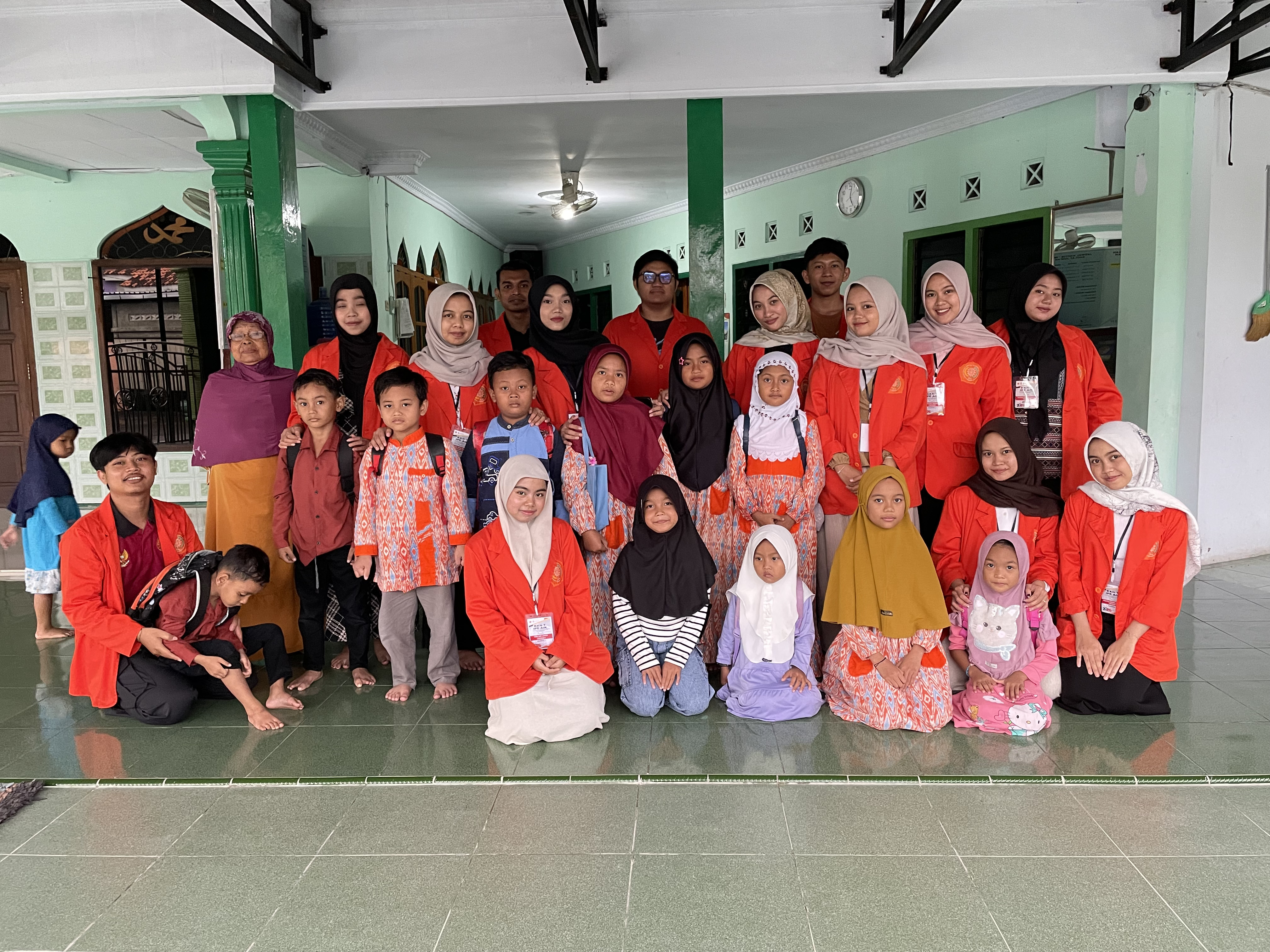 KKN-IPE AIK UMPKU Kelompok 7 Mengajar di TPA Al-Barokah