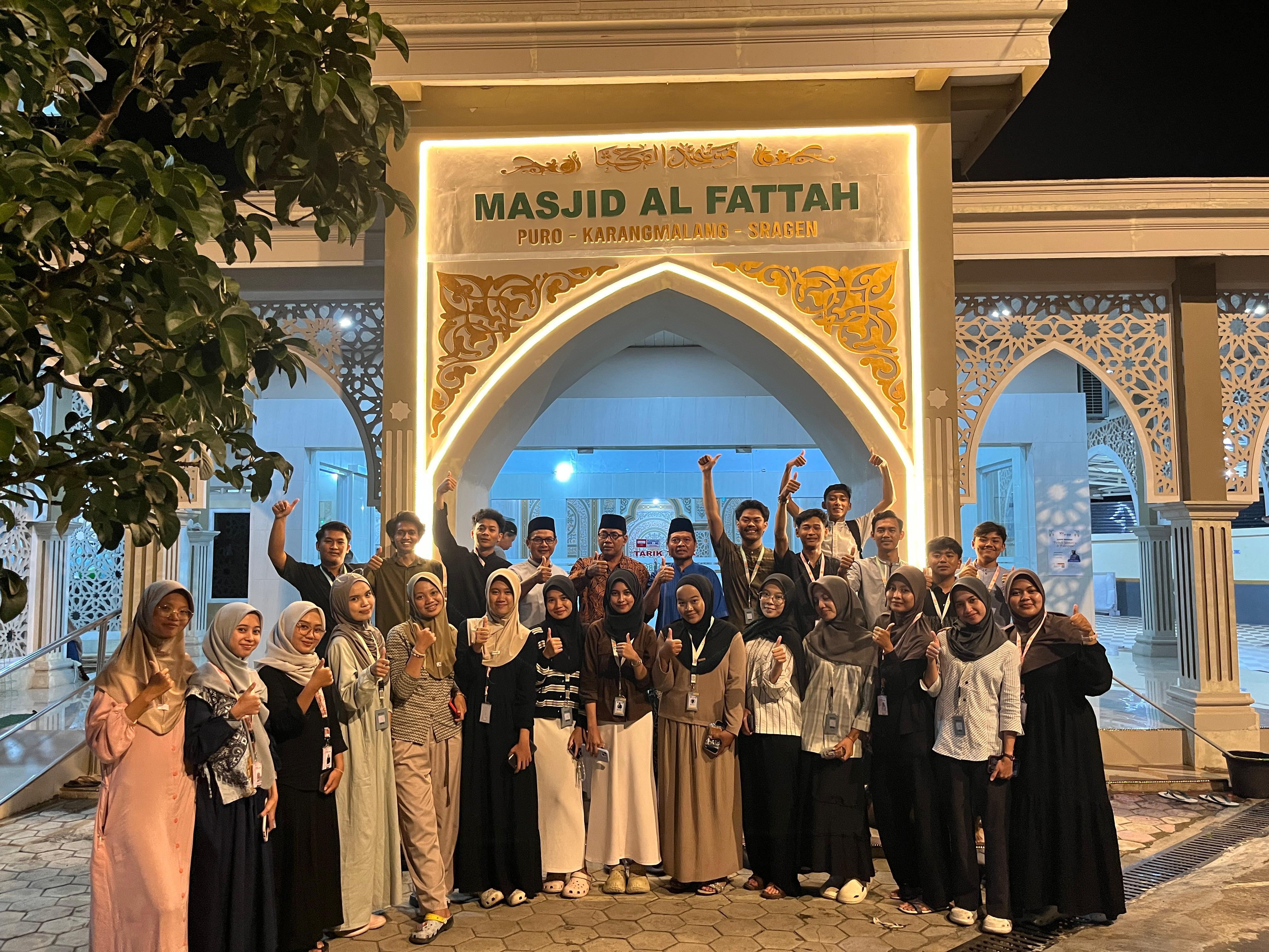 Pimpinan Muhammadiyah Desa Puro Berikan Apresiasi kepada Mahasiswa KKN-IPE