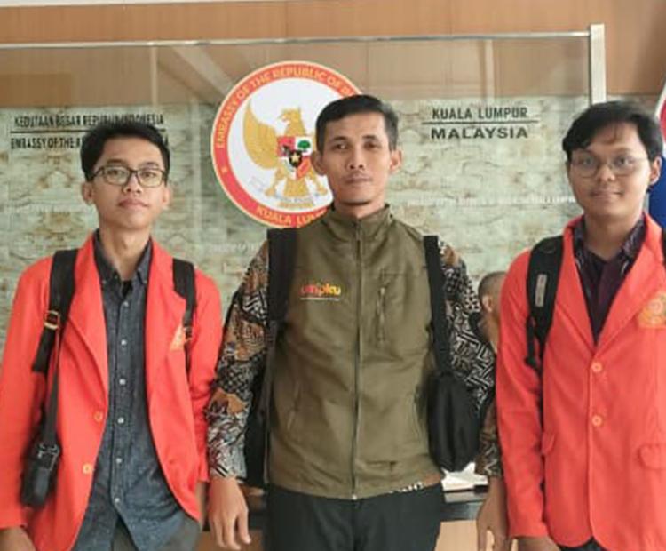 Mahasiswa UM PKU Surakarta dan Pendamping 