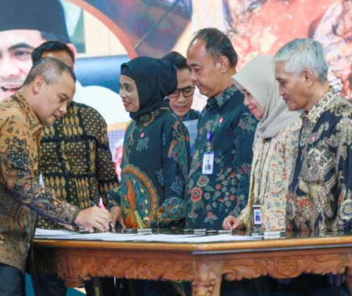 Penandatanganan Kesepakatan Bersama UMPKU Surakarta dengan Pemerintah Provinsi Jawa Tengah dalam ajang Collaborative Awards 2026