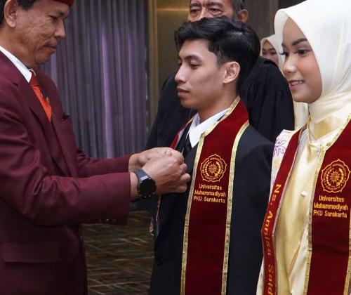 Sebanyak 22 Mahasiswa Pendidikan Profesi Ners UMPKU Surakarta Resmi Dilantik dan Mengucapkan Sumpah Profesi